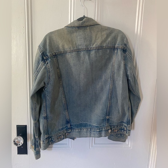 Levi’s Boyfriend Jean Jacket - Picture 4 of 4